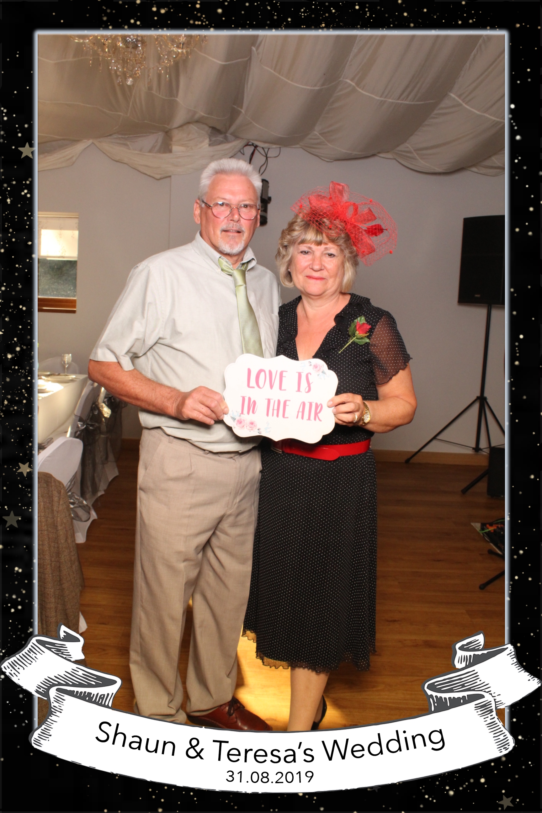 Sean and Teresa | View more photos from the event at images.mobile-photo-booth.com/u/MobilePhotoBoothUK/Sean-and-Teresa